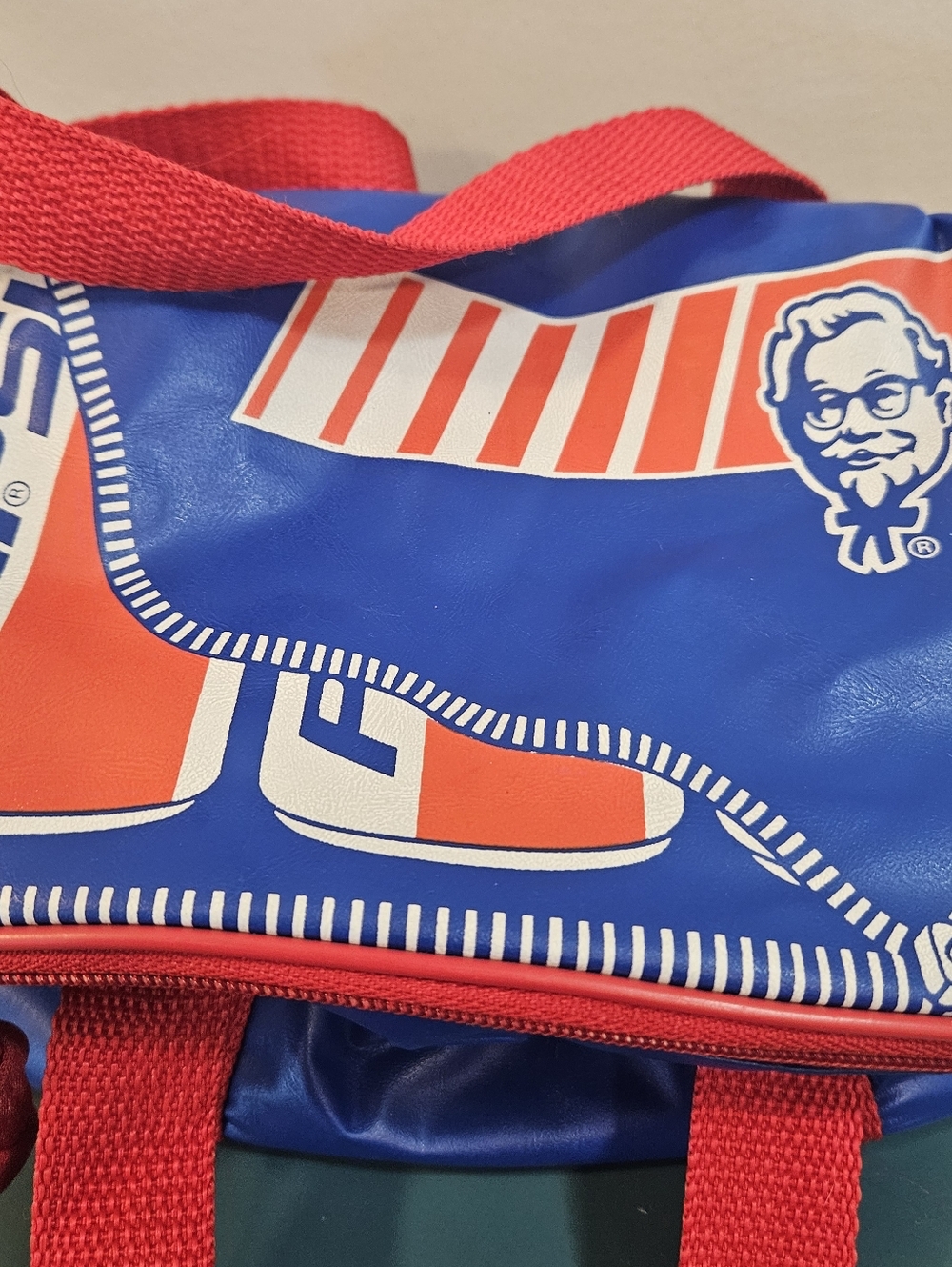 Pepsi KFC 90s Vintage 6 Can Soft Cooler